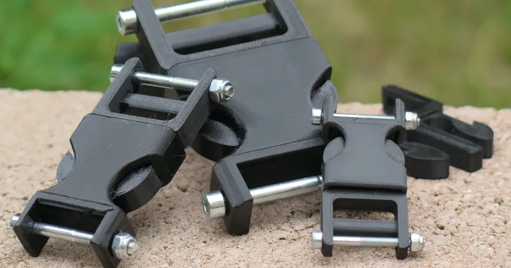 Bolt-together replacement bag buckle for broken strap hardware