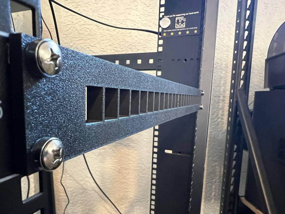 JCSFY 24 port keystone patch panel for rack-mounted homelab and server rack cable management