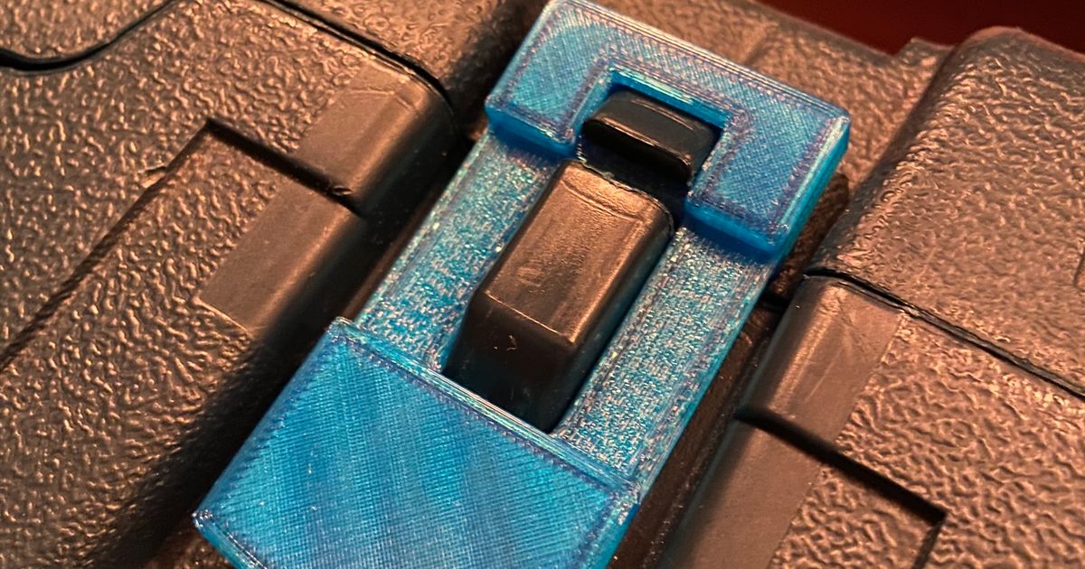 3D printed replacement clip for a Bosch utility tool case