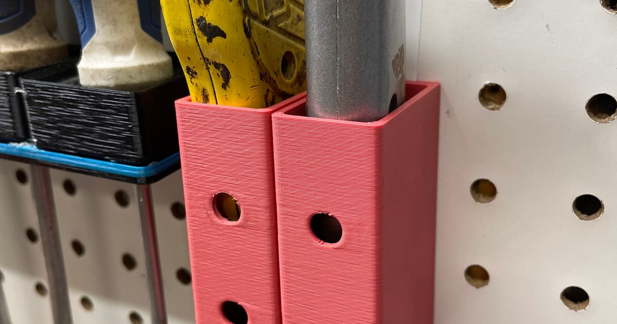 3D printed wall-mounted utility knife holder for workshop or packing bench storage