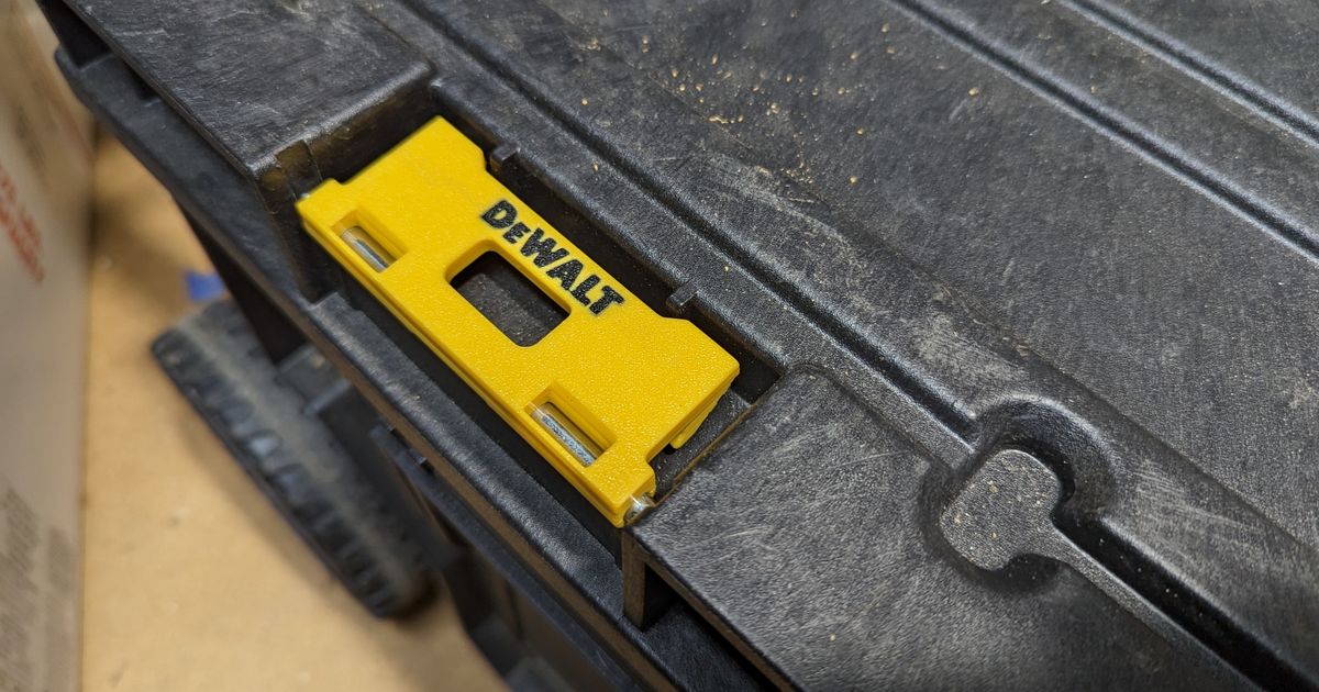 3D printed replacement latches for a DeWalt Tough System toolbox case