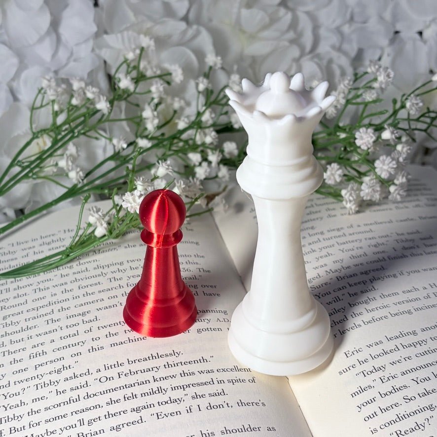 Twilight-Inspired 3D Printed Chess Piece Decor