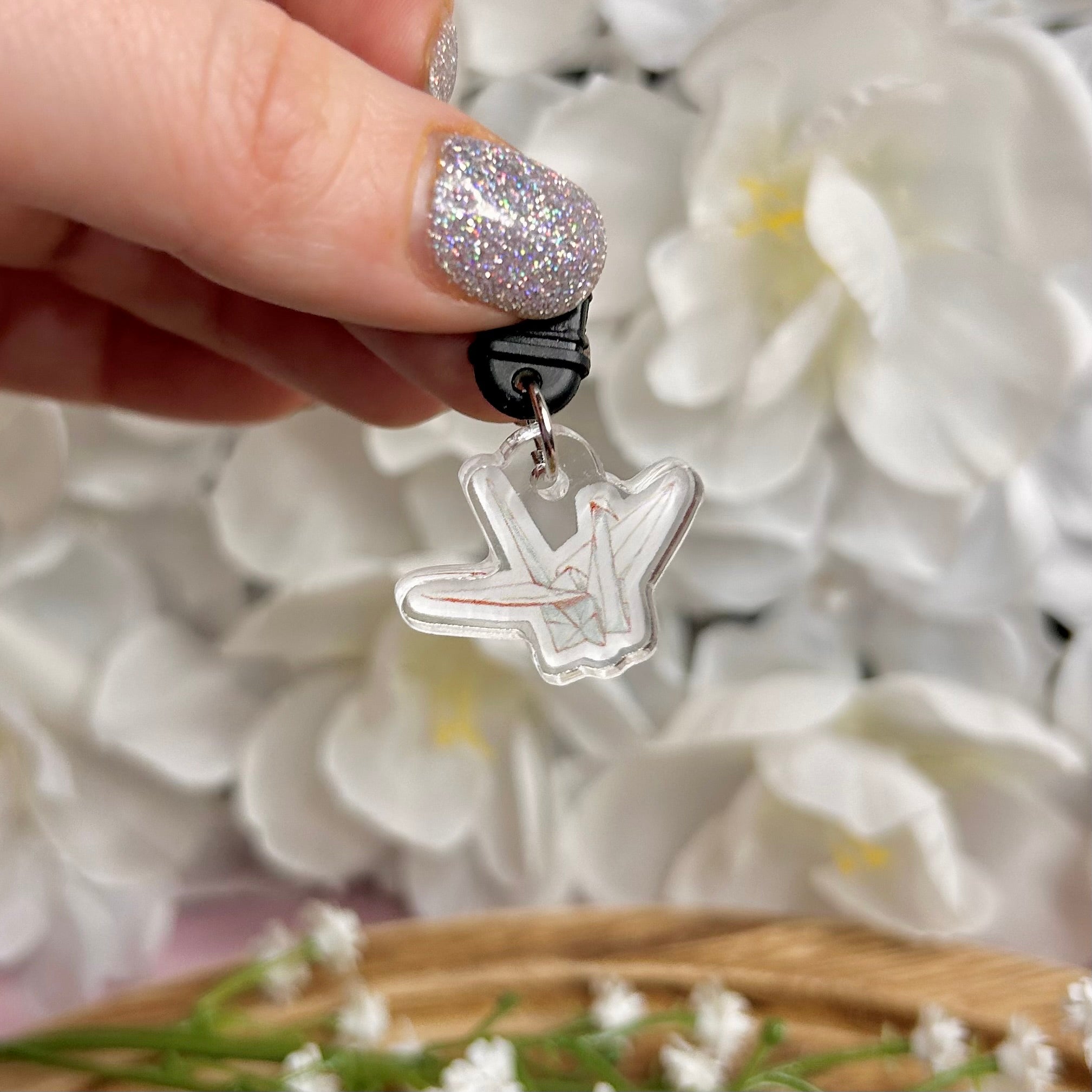 Manacled Paper Crane USB-C Dust Plug