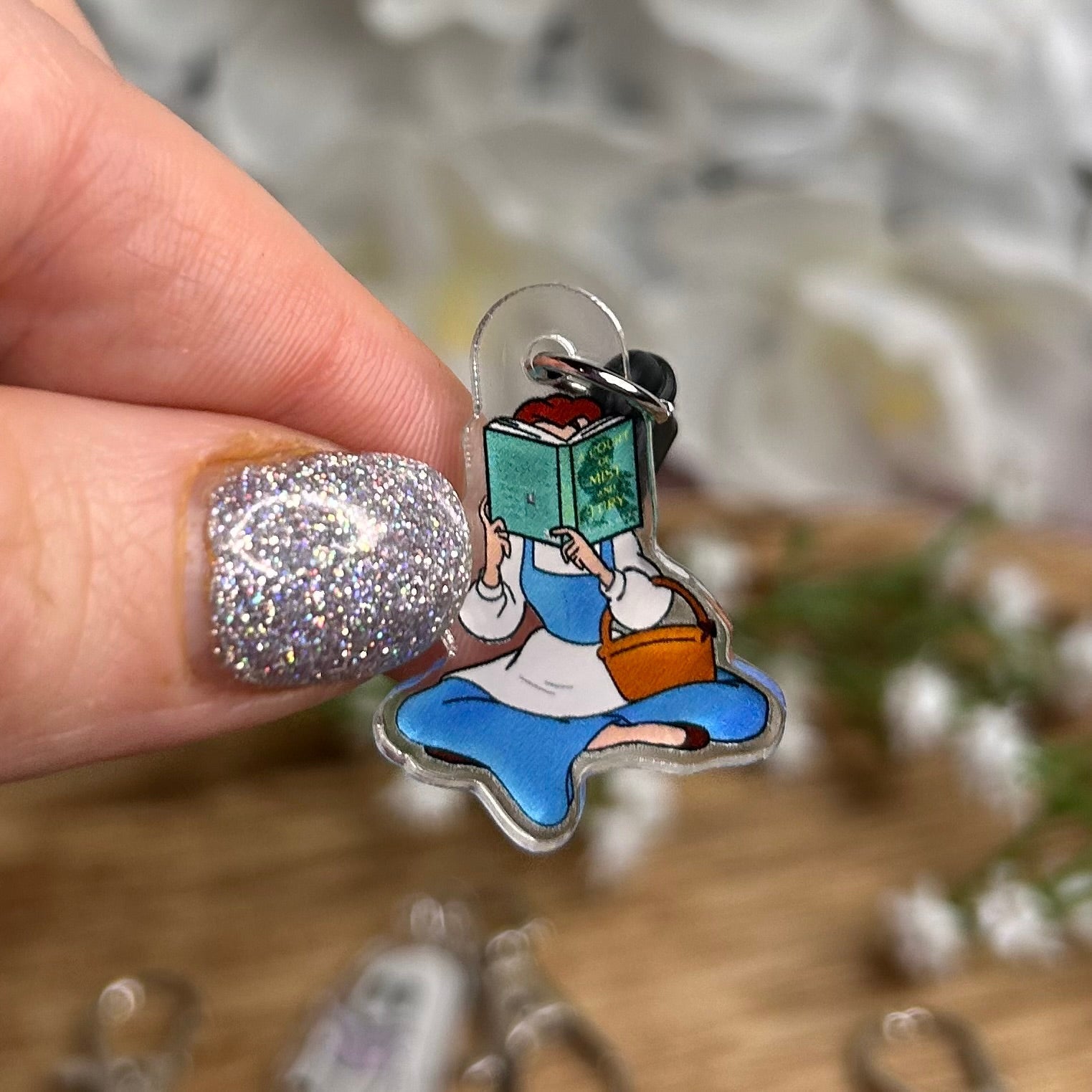 Princess Reading A Court of Mist and Fury Dust Plug USB-C