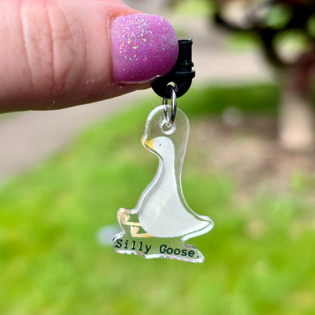 Silly Goose Dust Plug USB-C Hook