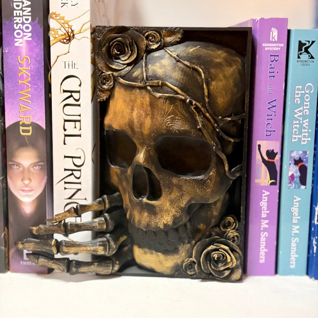 3D-Printed Skull, Thorns & Roses Book Nook
