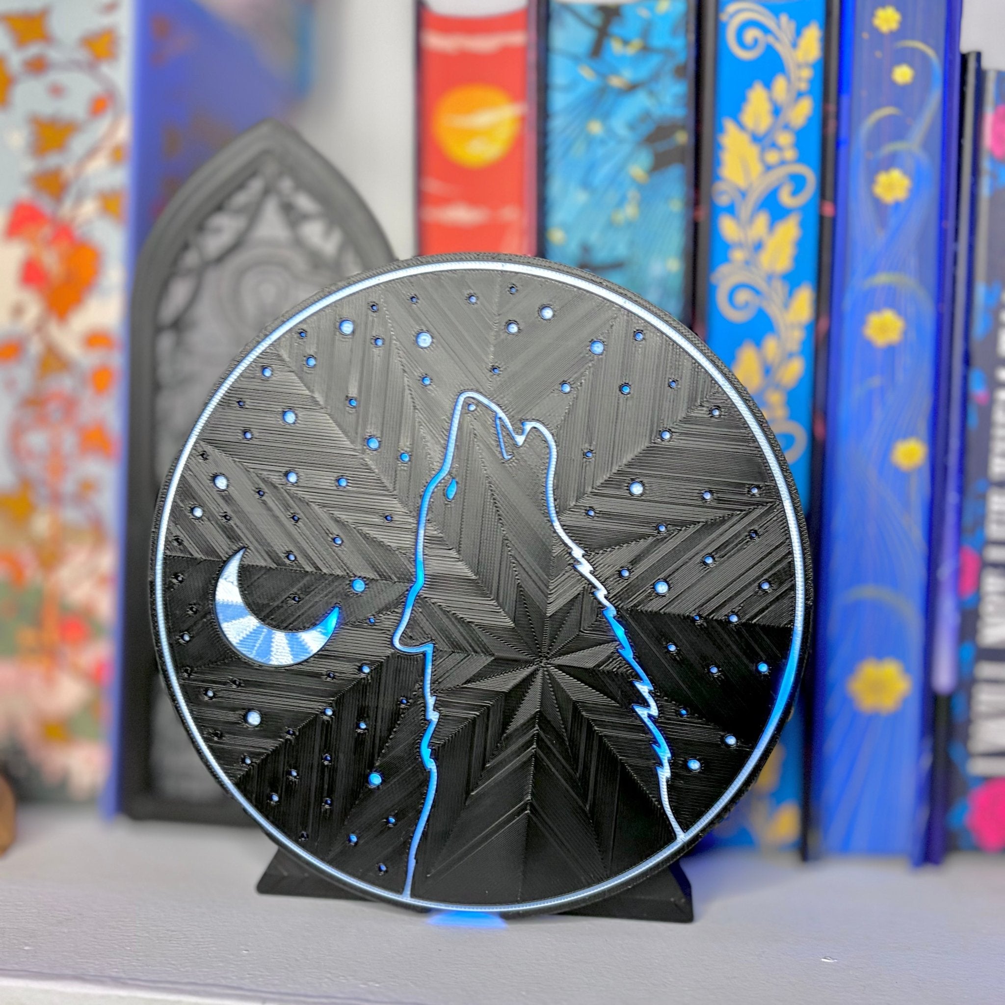 Wolf Moon and Stars Light Up Book Nook